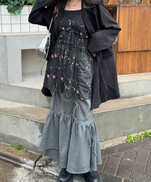 nemne store（ネンネストア）の「《Delfy》アソート刺繍チュールビスチェ（ベスト・レディース・ブラック/グレー・フリー）」の2枚目の写真