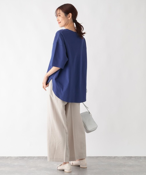 GLOBAL WORK(グローバルワーク)の「なめらかタッチラウンドチュニック/992253(Tシャツ/カットソー・レディース・ロイヤルブルー/グレイッシュベージュ/ブラック/オフホワイト・FREE)」の18枚目の写真