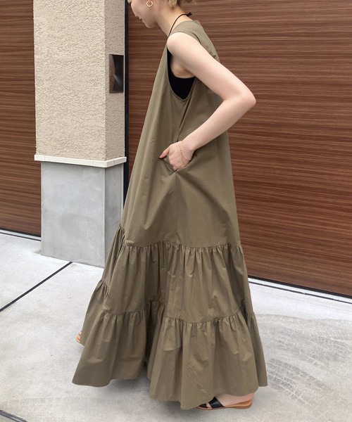 audrey and john wad（オードリーアンドジョンワッド）の「ティアードロングワンピース -手洗い可-（ワンピース・レディース・ブラック/スモークピンク/カーキブラウン・マルチサイズ）」の13枚目の写真