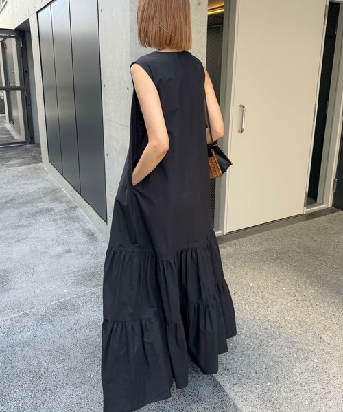 audrey and john wad（オードリーアンドジョンワッド）の「ティアードロングワンピース -手洗い可-（ワンピース・レディース・ブラック/スモークピンク/カーキブラウン・マルチサイズ）」の21枚目の写真