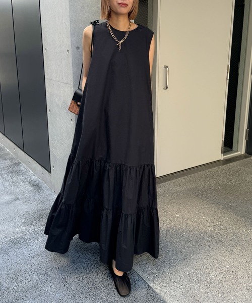 audrey and john wad（オードリーアンドジョンワッド）の「ティアードロングワンピース -手洗い可-（ワンピース・レディース・ブラック/スモークピンク/カーキブラウン・マルチサイズ）」の20枚目の写真