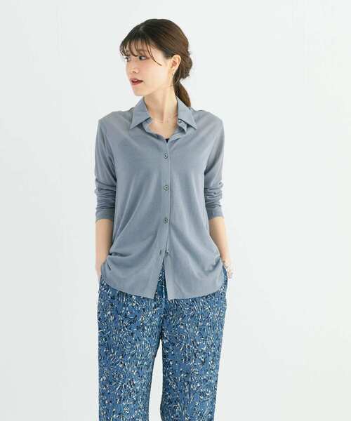 URBAN RESEARCH(アーバンリサーチ)の「シアーカットソーシャツ(シャツ/ブラウス・レディース・ブラック/ブルー系その他/ライトベージュ・FREE)」の18枚目の写真