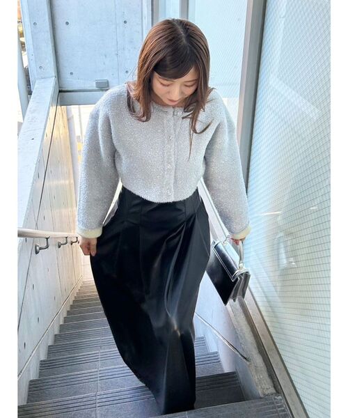 MERCURYDUO(マーキュリーデュオ)の「フェイクレザーフレアスカート(スカート・レディース・ブラック/ベージュ・SMALL/MEDIUM)」の15枚目の写真