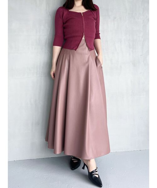 MERCURYDUO(マーキュリーデュオ)の「フェイクレザーフレアスカート(スカート・レディース・ブラック/ベージュ・SMALL/MEDIUM)」の16枚目の写真