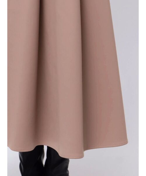 MERCURYDUO(マーキュリーデュオ)の「フェイクレザーフレアスカート(スカート・レディース・ブラック/ベージュ・SMALL/MEDIUM)」の5枚目の写真