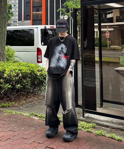 Chikashitsu +(チカシツプラス)の「【Chikashitsu +】paint graphic t-shirt / 【チカシツプラス】ペイントグラフィック半袖Tシャツ(Tシャツ/カットソー・メンズ・ブラック/ホワイト・ONE SIZE)」の9枚目の写真