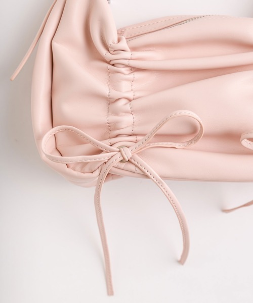 OLIVE des OLIVE（オリーブデオリーブ）の「【WEB限定カラーあり】ドロストリボンバッグ（ショルダーバッグ・レディース・ブラック/ピンク/シルバー/オフホワイト/ブラウン・FREE）」の14枚目の写真