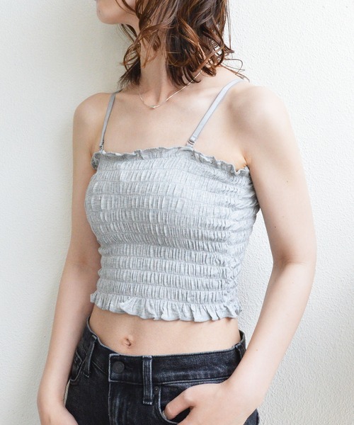 styiro(スタイロ)の「シャーリングキャミソール チューブトップ ストラップ取り外し可 ショートミニ/クロップド丈(チューブトップ・レディース・グレー/ホワイト/ブラック/フューシャピンク/キャメル/レッド/カーキ・FREE)」の3枚目の写真