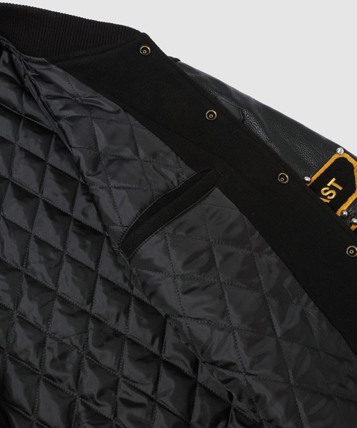 PHINGERIN(フィンガリン)の「AGENT.P STADIUM JACKET(スタジャン・メンズ・ブラック・L)」の4枚目の写真