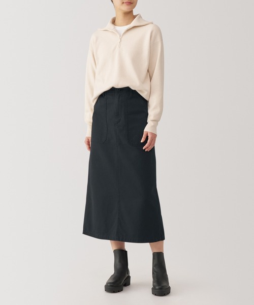 無印良品(ムジルシリョウヒン)の「婦人 洗いざらし ヘリンボーンベイカーストレートスカート(スカート・レディース・ブルー/ブラック/カーキ系・S/M/L/XL)」の5枚目の写真