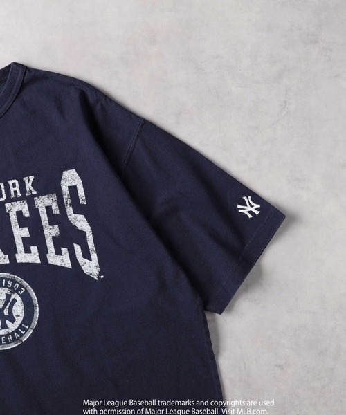 MLB(メジャーリーグベースボール)の「MLB(エムエルビー)カスレ加工プリントTシャツ(Tシャツ/カットソー・メンズ・ブラック/ブルー/グリーン/ホワイト/ブラウン/ネイビー・M/L/XL)」の11枚目の写真