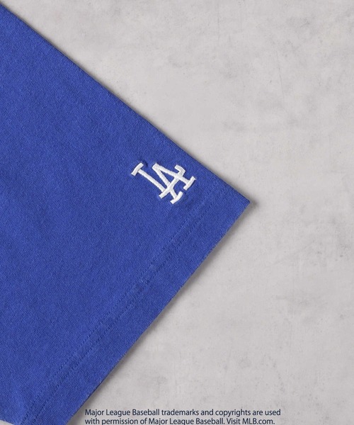 MLB(メジャーリーグベースボール)の「MLB(エムエルビー)カスレ加工プリントTシャツ(Tシャツ/カットソー・メンズ・ブラック/ブルー/グリーン/ホワイト/ブラウン/ネイビー・M/L/XL)」の14枚目の写真