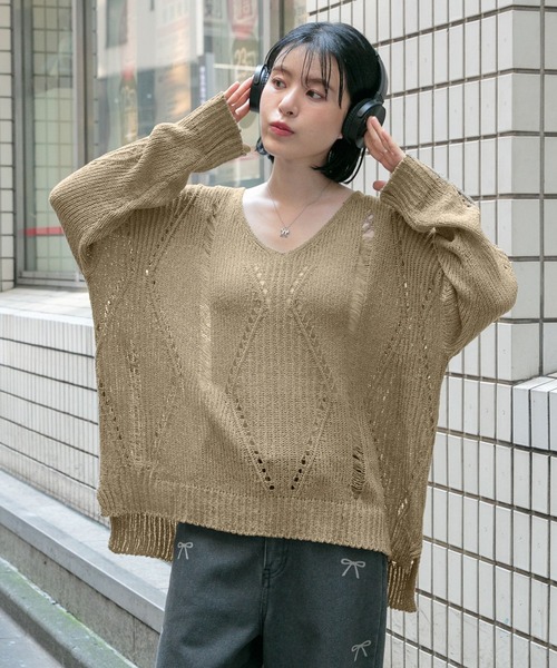 3.3 Field Trip (3.3フィールドトリップ)の「3.3 Field Trip/Vネックダメージニット(ニット/セーター・レディース・カーキ/アイボリー/ブラック・FREE)」の1枚目の写真