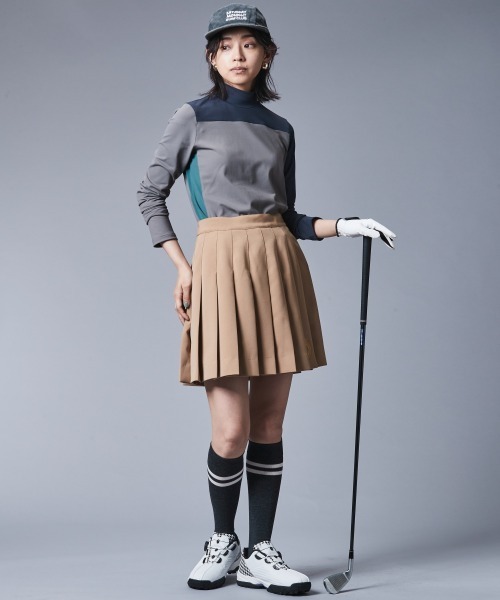 CHIC STYLE（シックスタイル）の「配色ハイネックカットソープルオーバー ＜大きいサイズ有＞シックスタイルゴルフ　（Tシャツ/カットソー・レディース・ベージュ/グレー・5L/4L/3L/LL/L/M）」の4枚目の写真