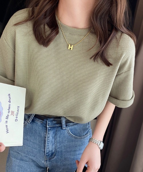 deux amour(ドゥーザムール)の「袖折り返しクルーネック半袖ベーシックプルオーバー(Tシャツ/カットソー・レディース・ホワイト/ブラック/ベージュ/カーキ・FREE)」の1枚目の写真