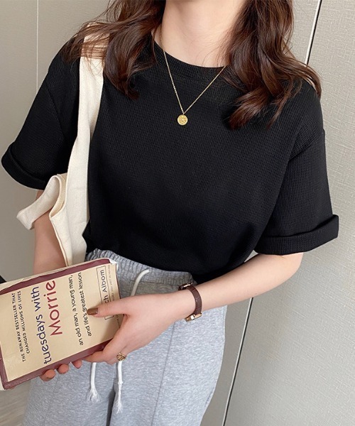 deux amour(ドゥーザムール)の「袖折り返しクルーネック半袖ベーシックプルオーバー(Tシャツ/カットソー・レディース・ホワイト/ブラック/ベージュ/カーキ・FREE)」の6枚目の写真