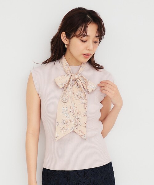 【本日限定値引き】美品　コットンスリーブニット　ホワイト セール】《美人百花掲載》スカーフ付きフレンチリブニット【洗濯