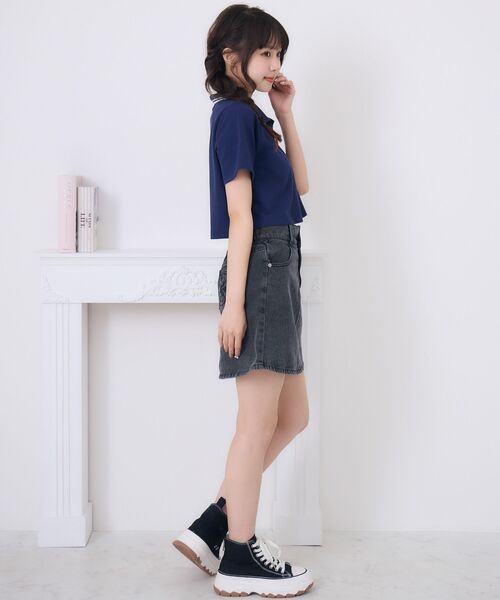 ems excite(エムズエキサイト)の「スキッパーポロTEE(Tシャツ/カットソー・レディース・ダークグレー/オフホワイト/ブルー・FREE)」の15枚目の写真