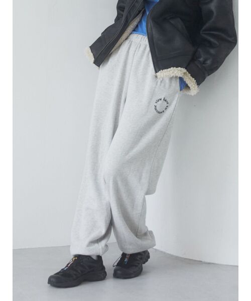 Ungrid（アングリッド）の「エンブロイダリースウェットパンツ（スウェットパンツ・レディース・ライトグレー/チャコールグレー・FREE）」の8枚目の写真