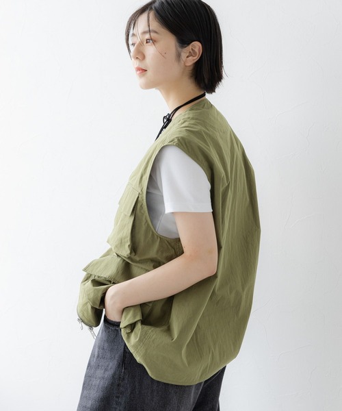 RAGEBLUE（レイジブルー）の「マルチポケットミリタリーベスト（ベスト・レディース・ブラック/オリーブ・FREE）」の6枚目の写真