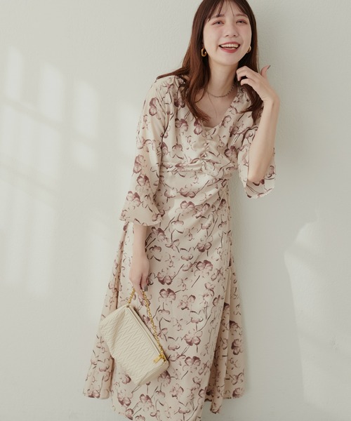 natural couture(ナチュラルクチュール)の「胸くしゅすっきりAラインレディワンピース(ワンピース・レディース・その他1/その他2/その他3/ブルー/チャコールグレー・FREE)」の4枚目の写真