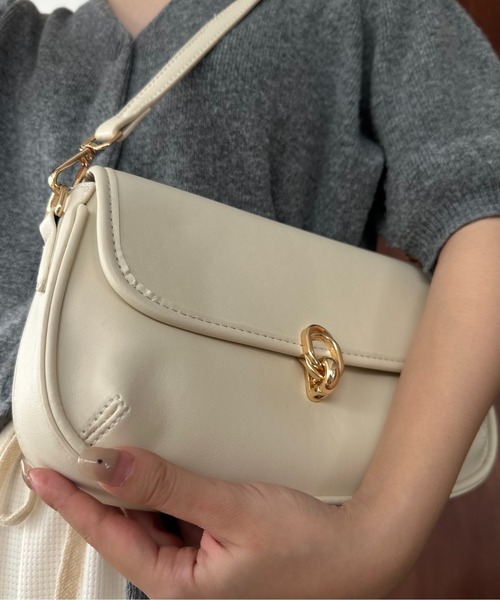 lawgy（ラウジー）の「accent lock fitting 2way bag / アクセントロックフィッティング2wayバッグ（ハンドバッグ・レディース・アイボリー/ブラック・FREE）」の8枚目の写真