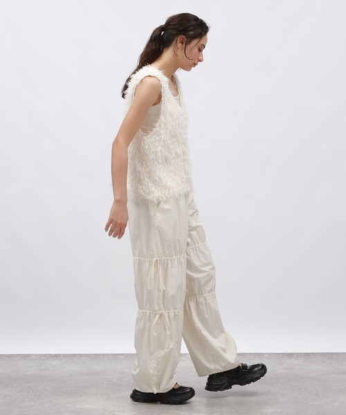 LAKOLE(ラコレ)の「2WAYフリンジベスト / 149575(ベスト・レディース・ブラック/アイボリー/グレー・FREE)」の16枚目の写真