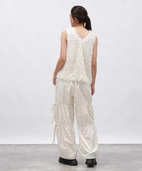 LAKOLE(ラコレ)の「2WAYフリンジベスト / 149575(ベスト・レディース・ブラック/アイボリー/グレー・FREE)」の17枚目の写真