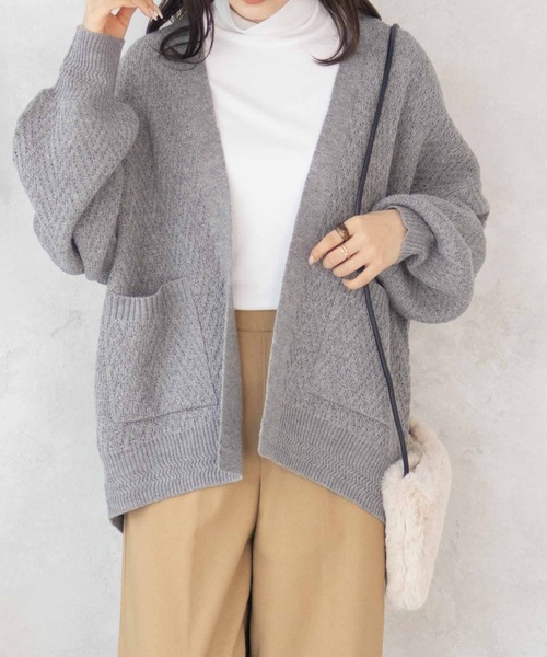 HusHusH（ハッシュアッシュ）の「HusHusH ヘリンボーン柄ニットカーディガン（カーディガン/ボレロ・レディース・ブラック/グレー・M/L）」の2枚目の写真