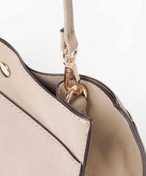 Andemiu（アンデミュウ）の「【WEB限定】ファーハンドル2Pバック140606（トートバッグ・レディース・ライトブルー/ライトカーキ/ベージュ・FREE）」の7枚目の写真