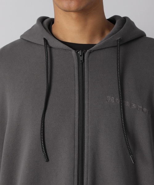 セール】【NUMERALS】ロゴフェードジップパーカー（パーカー）｜niko