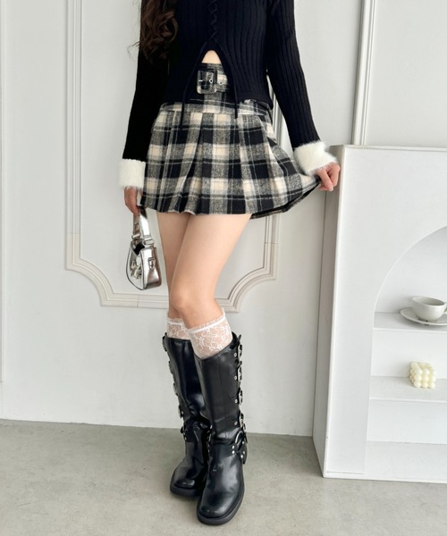 Loueme（ルエム）の「ベルト付きウールライクプリーツミニスカパン（スカート・レディース・ブラック/ベージュ/レッド・M）」の6枚目の写真