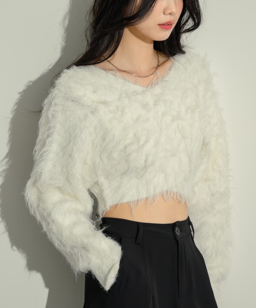 NEUNA(ヌナ)の「シャギークロスニット(ニット/セーター・レディース・オフホワイト/グレー/チャコールグレー/ラベンダー・FREE)」の2枚目の写真