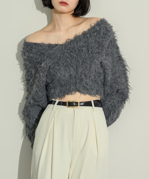 NEUNA(ヌナ)の「シャギークロスニット(ニット/セーター・レディース・オフホワイト/グレー/チャコールグレー/ラベンダー・FREE)」の3枚目の写真