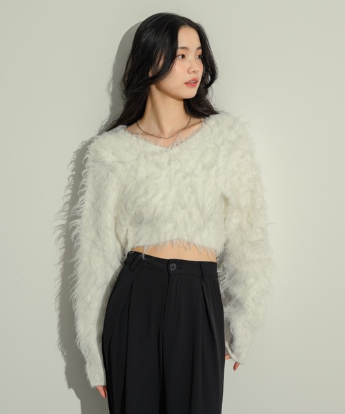 NEUNA(ヌナ)の「シャギークロスニット(ニット/セーター・レディース・オフホワイト/グレー/チャコールグレー/ラベンダー・FREE)」の6枚目の写真