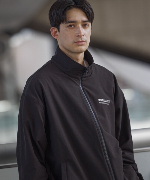 LAKOLE(ラコレ)の「ストレッチスタンドブルゾン<PARK by LAKOLE> / 150531(ブルゾン・メンズ・ブラック/オリーブ・MEDIUM/LARGE)」の2枚目の写真