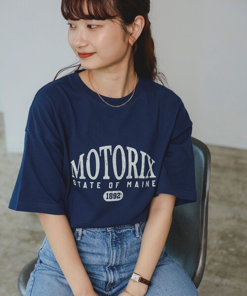 B:MING by BEAMS(ビーミングバイビームス)の「プリント フットボール Tシャツ(Tシャツ/カットソー・レディース・ネイビー/ブラック系その他4/オフホワイト・ONE SIZE)」の3枚目の写真
