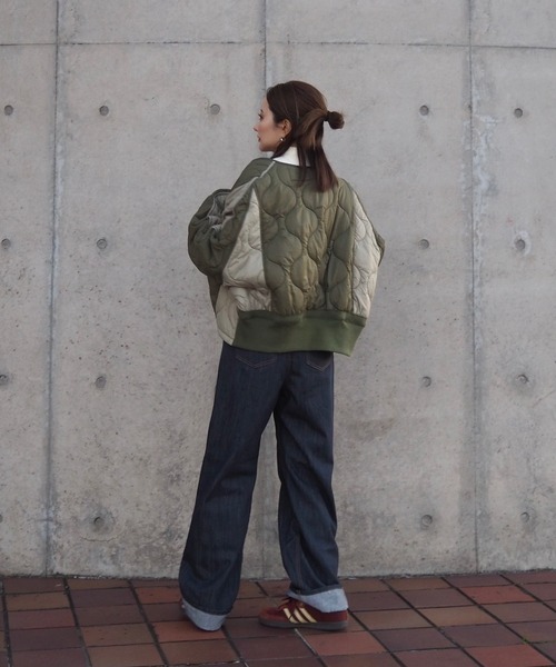 LAULEN(ローレン)の「nylon switching two-tone jacket parka /ナイロン 切り替え Vネック キルティング ジャケット(ノーカラージャケット・レディース・グリーン/ブラック・FREE)」の8枚目の写真