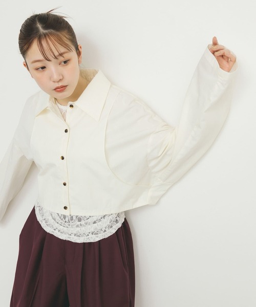 KBF（ケイビーエフ）の「バックギャザークロップドシャツ（シャツ/ブラウス・レディース・チャコールグレー/ピンク/アイボリー・ONE）」の5枚目の写真