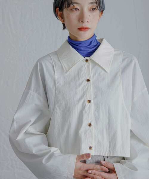 KBF（ケイビーエフ）の「バックギャザークロップドシャツ（シャツ/ブラウス・レディース・チャコールグレー/ピンク/アイボリー・ONE）」の6枚目の写真