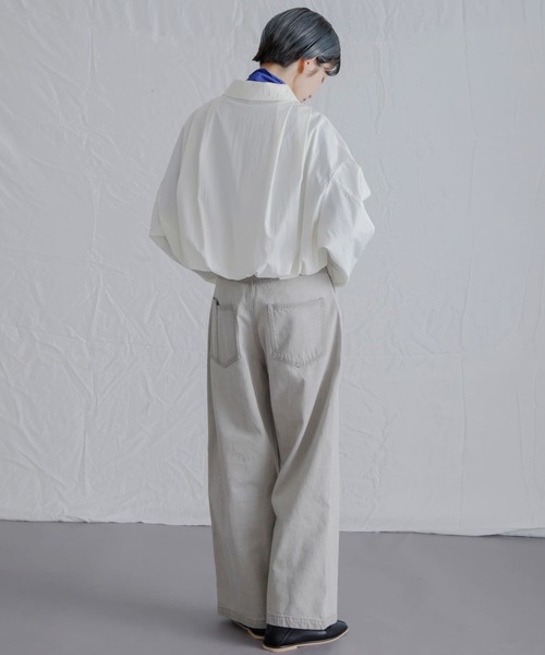 KBF（ケイビーエフ）の「バックギャザークロップドシャツ（シャツ/ブラウス・レディース・チャコールグレー/ピンク/アイボリー・ONE）」の10枚目の写真