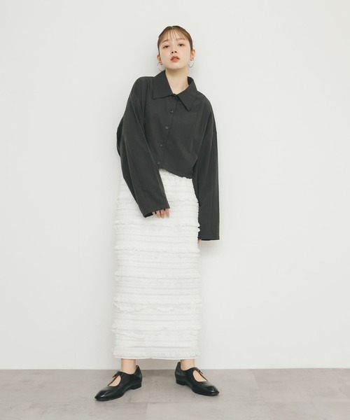 KBF（ケイビーエフ）の「バックギャザークロップドシャツ（シャツ/ブラウス・レディース・チャコールグレー/ピンク/アイボリー・ONE）」の13枚目の写真