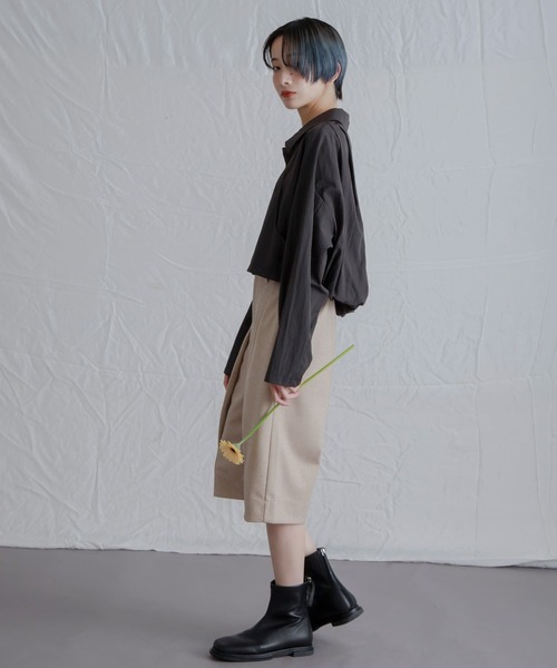 KBF（ケイビーエフ）の「バックギャザークロップドシャツ（シャツ/ブラウス・レディース・チャコールグレー/ピンク/アイボリー・ONE）」の16枚目の写真