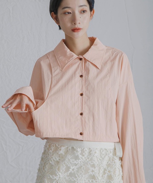 KBF（ケイビーエフ）の「バックギャザークロップドシャツ（シャツ/ブラウス・レディース・チャコールグレー/ピンク/アイボリー・ONE）」の20枚目の写真