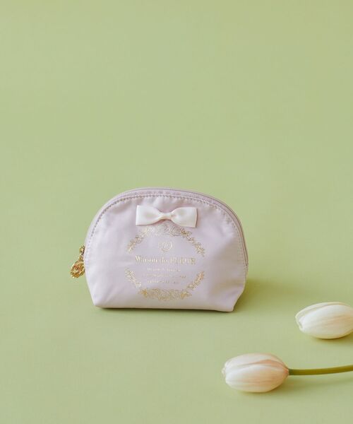 Maison de FLEUR（メゾンドフルール）の「サテンリボンラウンドポーチ