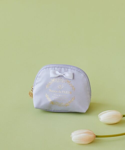 Maison de FLEUR(メゾンドフルール)の「サテンリボンラウンドポーチ(ポーチ・レディース・ライトピンク/ライラック/ブラック/アイボリー・FREE)」の4枚目の写真