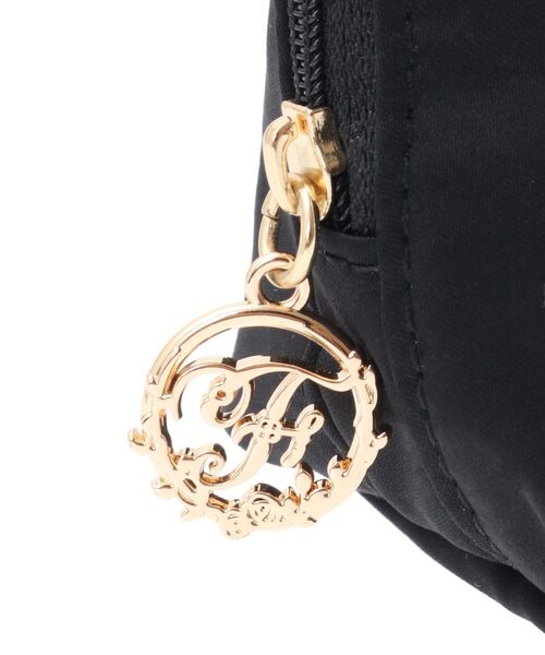 Maison de FLEUR(メゾンドフルール)の「サテンリボンラウンドポーチ(ポーチ・レディース・ライトピンク/ライラック/ブラック/アイボリー・FREE)」の11枚目の写真