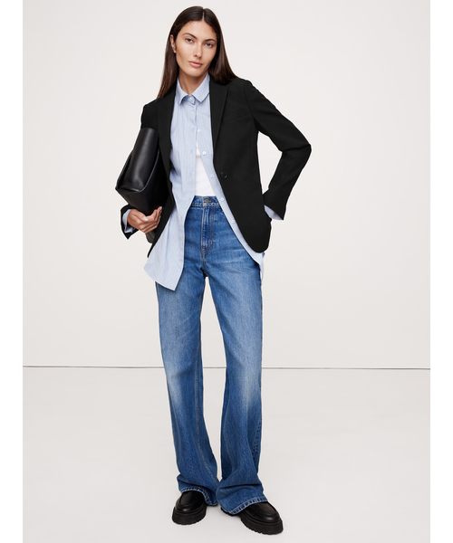 Banana Republic（バナナリパブリック）の「スリム リファインド ブレザー（テーラードジャケット・レディース・ネイビー/ブラック/アイボリー・2/0/4/6/8）」の5枚目の写真