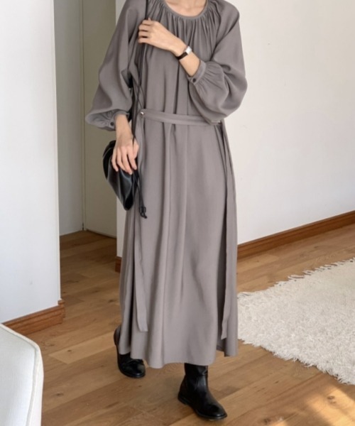 gossip!ロサンゼルス(ゴシップロサンゼルス)の「ラウンドネック ロングワンピース 長袖 シンプル無地 ヴィンテージ風 カジュアル&デイリー(ワンピース・レディース・グレー/ベージュ・FREE)」の8枚目の写真
