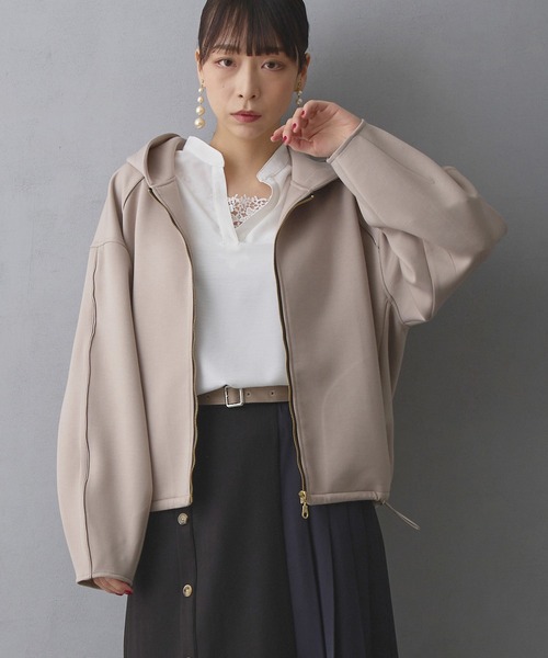 NICOLE white（ニコルホワイト）の「パイピングフルZIPパーカー／ダンボールポンチ（パーカー・レディース・イエロー/オフホワイト/ブラック/ベージュ・FREE）」の5枚目の写真